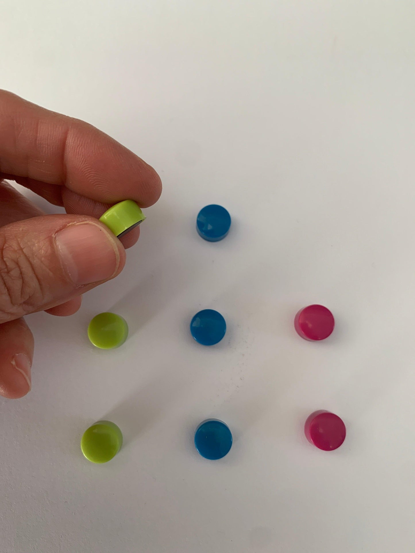 8 aimants ronds Ø 10 mm - magnets puissants - Organisatoo